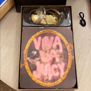 Juicy couture mouse pad and mouse